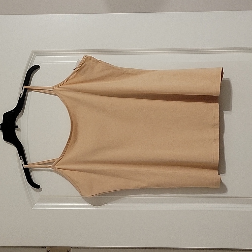 Sonoma Women's XXL, adjustable straps tank top, Dale Peach color. NWT.